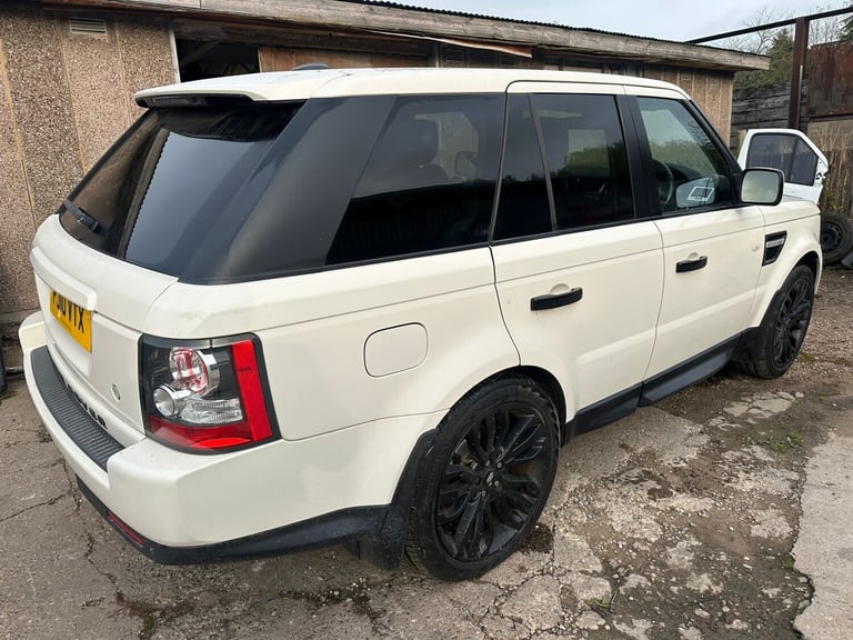 2010 Land Rover Range Rover Sport 3.0 TDV6 HSE 5dr CommandShift ESTATE Diesel Automatic