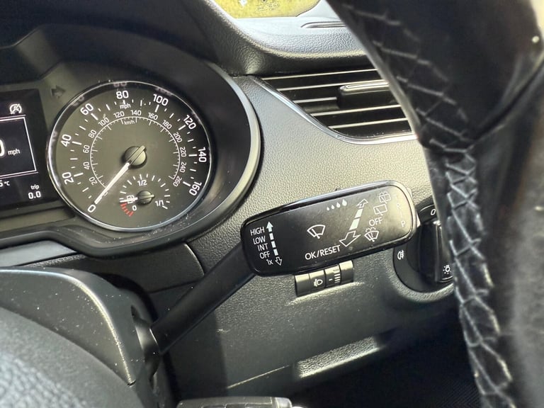 2016 Skoda Octavia 1.6 TDI SE DSG Euro 6 (s/s) 5dr HATCHBACK Diesel Automatic