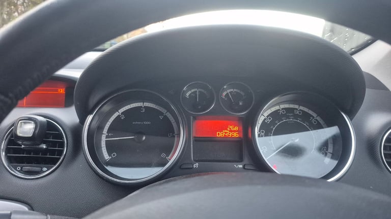 Peugeot, 308, Hatchback, 2011, Manual, 1560 (cc), 5 doors