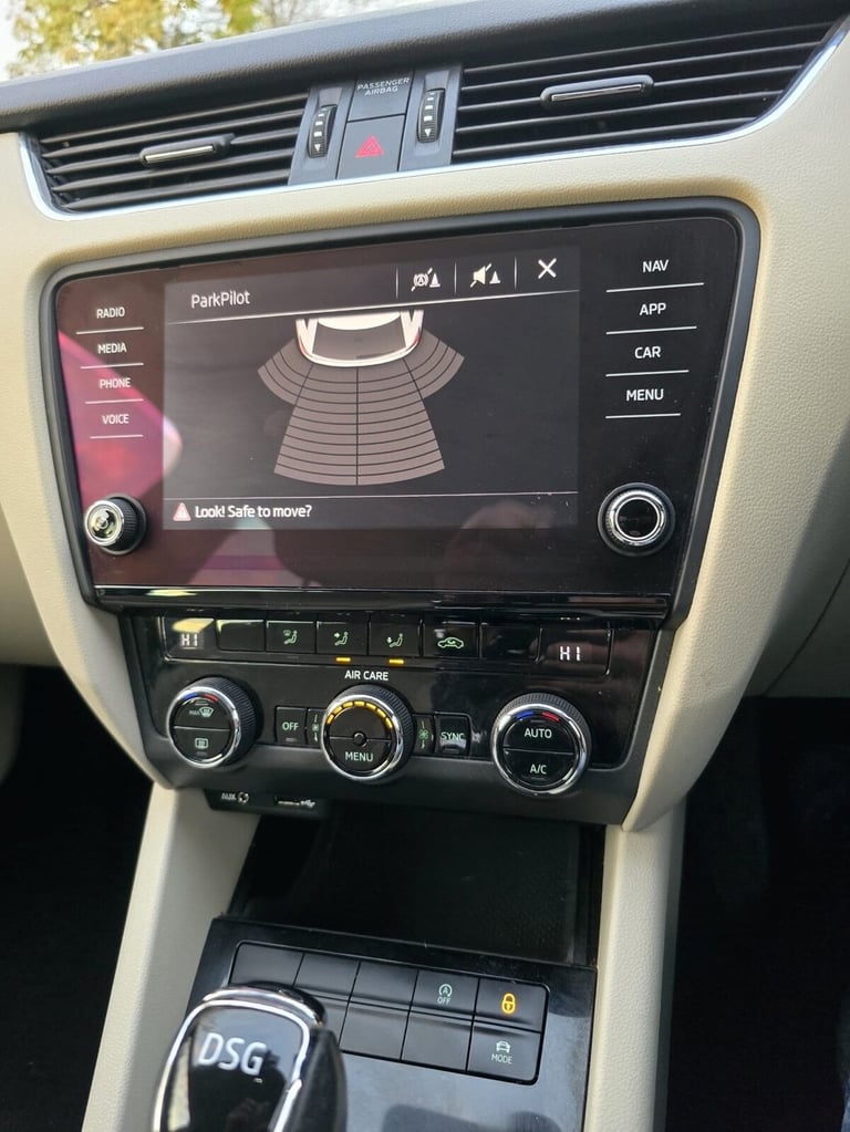 2017 Skoda Octavia 1.6 TDI SE L Estate 5dr Diesel DSG Euro 6 (s/s) (115 ps) Estate Diesel Automatic