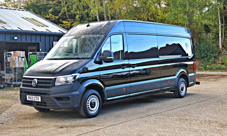 VOLKSWAGEN CRAFTER TRENDLINE AIRCON EURO 6 LWB HIGHROOF CR35 Black Manual Diese
