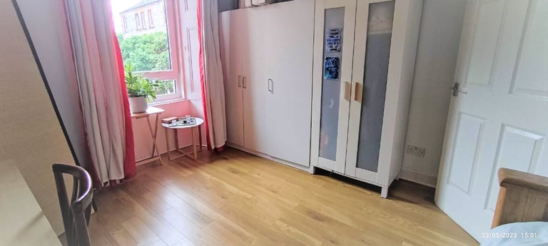  Lovely bright Double room in a GREAT location