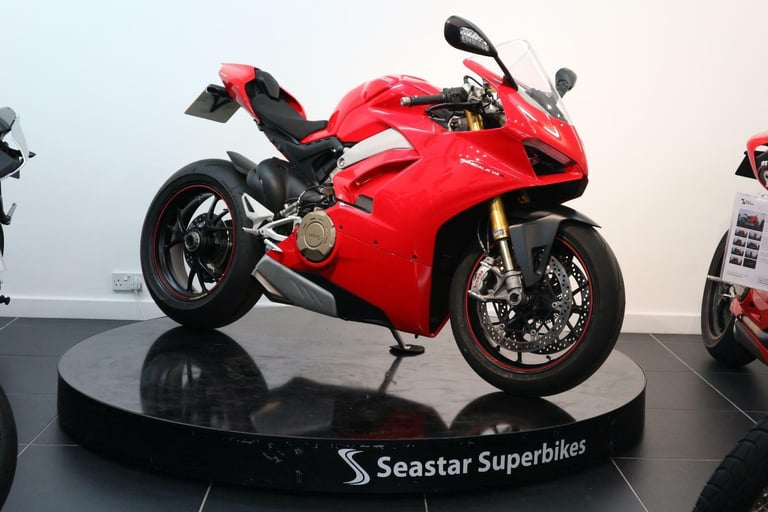 DUCATI PANIGALE V4S - 2018 - 6000 MILES