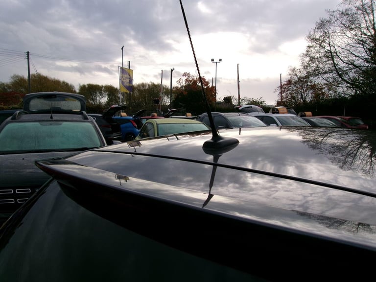 2015 Toyota Yaris 1.33 VVT-i Sport 5dr HATCHBACK PETROL Manual