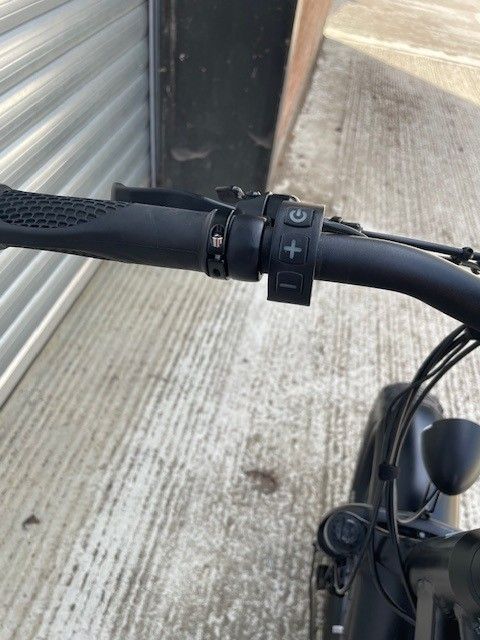 20 inch; Fat Tyre e-Bike 36v 13ah Battery - 2 x Spare tyres 4 x Innertube Lock and Dual Pannier Bags