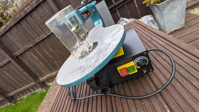 Clarke Woodworker Saw CSS16V 