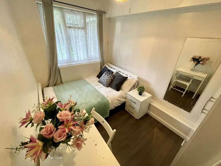image for 🏡 Double Room Near King's Cross 🏡 