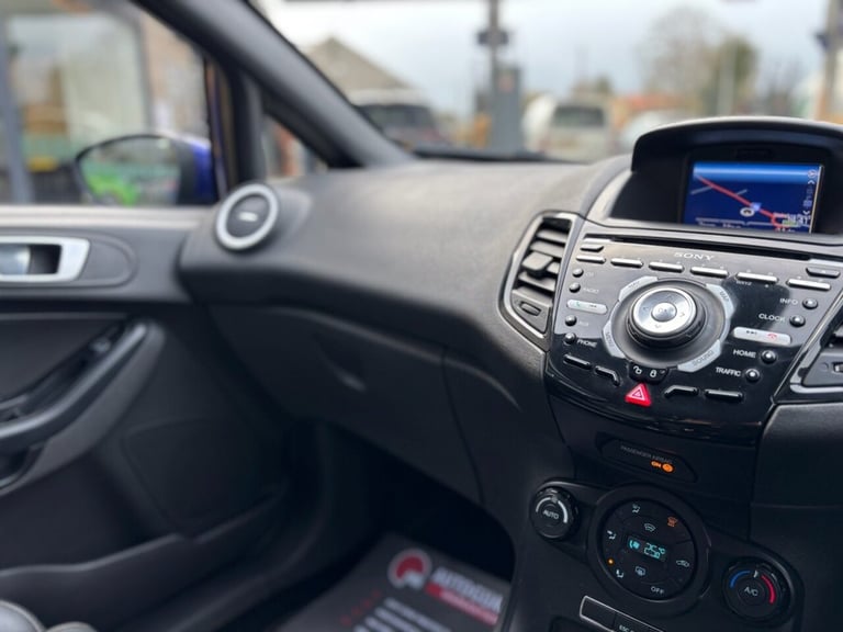2015 Ford Fiesta 1.6 EcoBoost ST-3 3dr HATCHBACK PETROL Manual