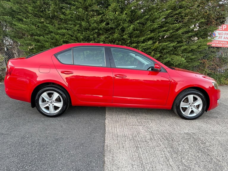 2016 Skoda Octavia 1.6 TDI SE DSG Euro 6 (s/s) 5dr HATCHBACK Diesel Automatic