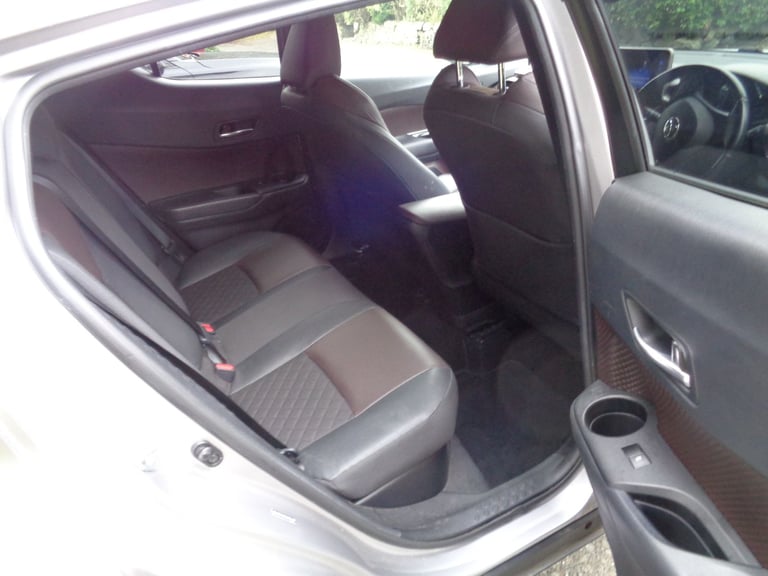 Toyota, C-HR, Hatchback, 2017, Other, 1798 (cc), 5 doors