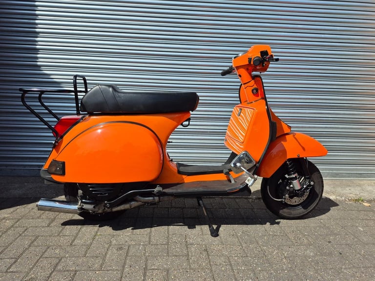 image for Vespa P125X - T5 Engine