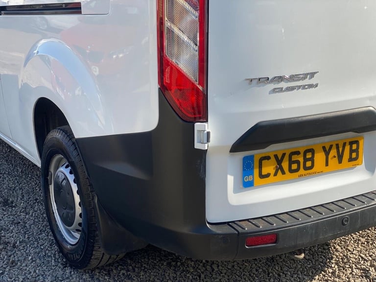 2018 Ford Transit Custom 2.0 TDCi 130ps Low Roof Van PANEL VAN DIESEL Manual