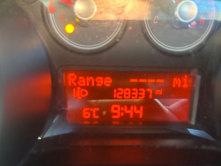 Fiat, PUNTO, Hatchback, 2012, Manual, 1368 (cc),3 doors - Image 6