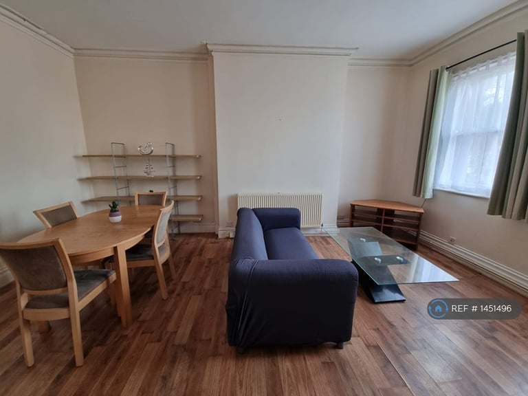 1 bedroom flat in Mansfield Road, Nottingham, NG5 (1 bed) (#1451496)