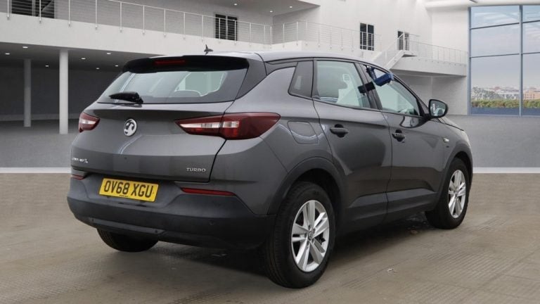 2019 Vauxhall Grandland X 1.2 Turbo SE 5dr HATCHBACK Petrol Manual
