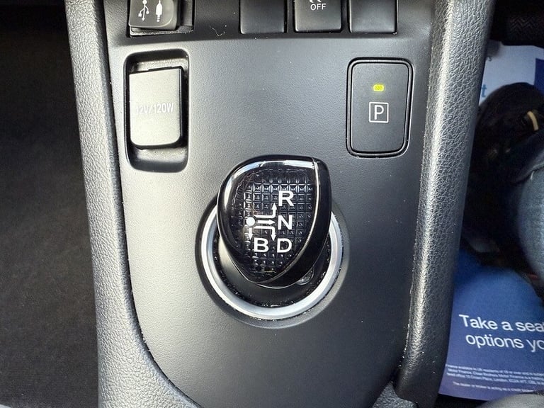 2018 Toyota Auris 1.8 Hybrid Design TSS 5dr CVT [Nav] HATCHBACK PETROL/ELECTRIC Automatic