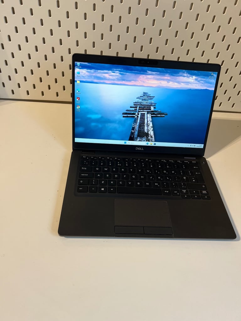 Windows 11 Dell , i5, 8th gen , 16 GB , 240 SSD , very fast performance 