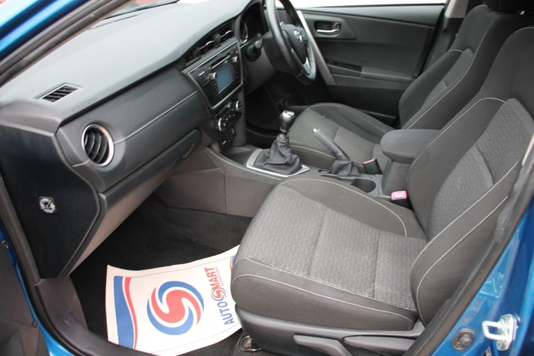 2014 Toyota Auris 1.6 V-Matic Icon Plus Euro 5 5dr HATCHBACK Petrol Manual