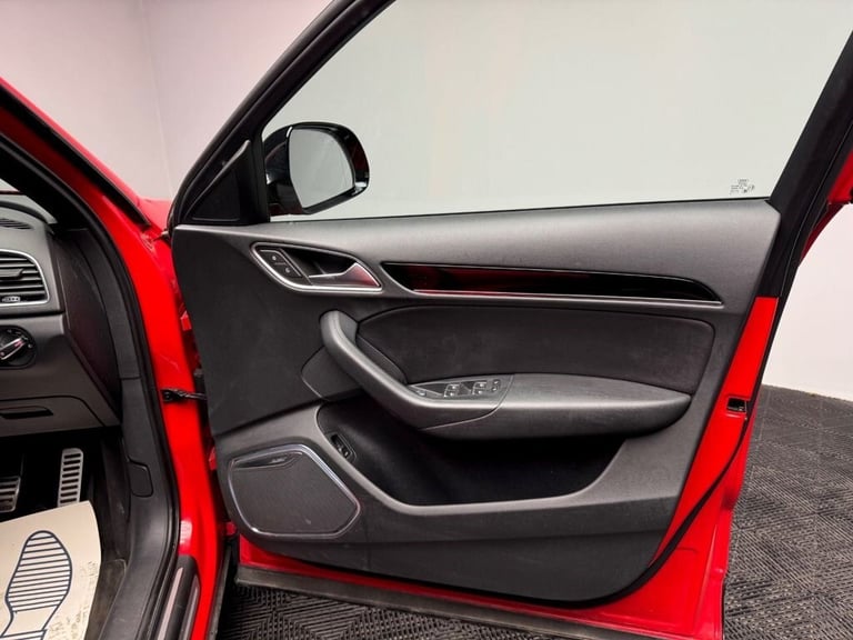 2018 Audi Q3 2.0 TFSI Black Edition SUV 5dr Petrol S Tronic quattro Euro 6 (s/s) (180 ps ESTATE P...