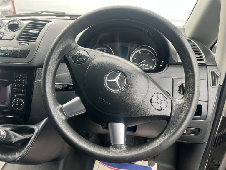 2011 Mercedes-Benz Vito 113CDI BlueEFFICIENCY Window Van PANEL VAN Diesel Manual
