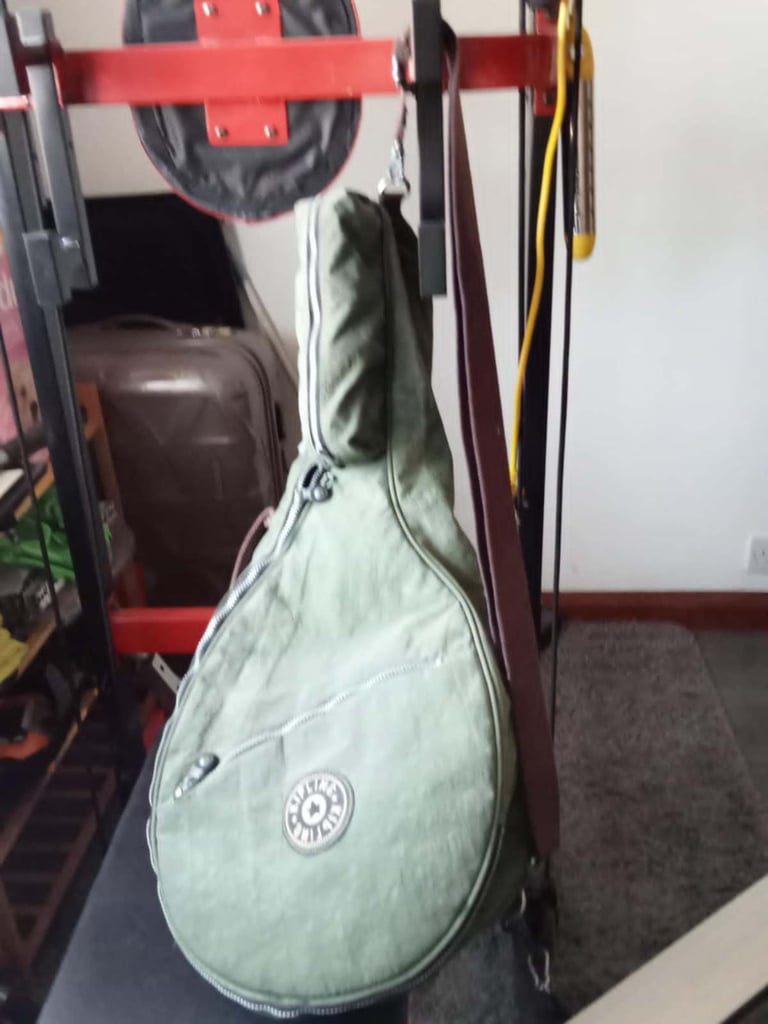 Tennis Racket with Kipling bag 