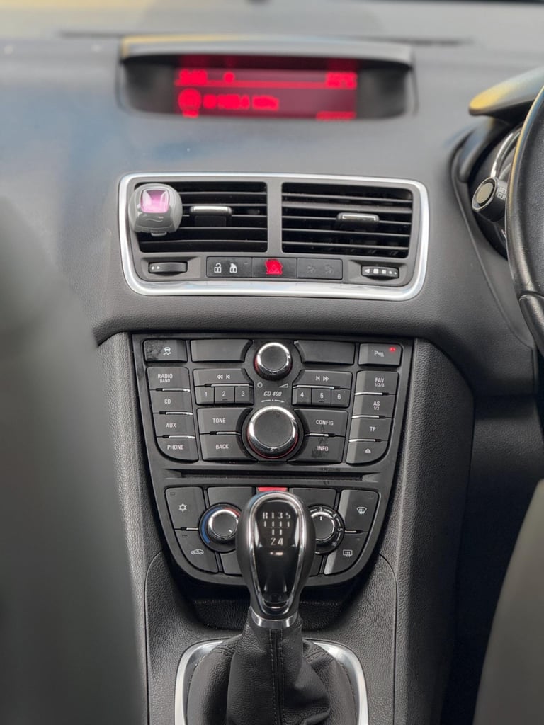 2015 Vauxhall Meriva 1.4i Turbo SE Euro 6 5dr MPV Petrol Manual