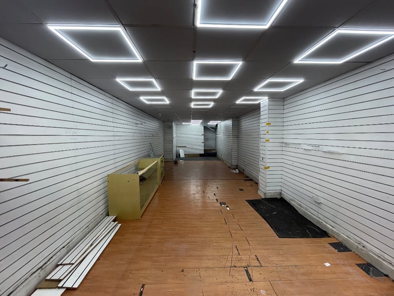image for Commercial Unit Shop Business For Sale - Prime Location - Near Events Arena - 1 Month Rent Free
