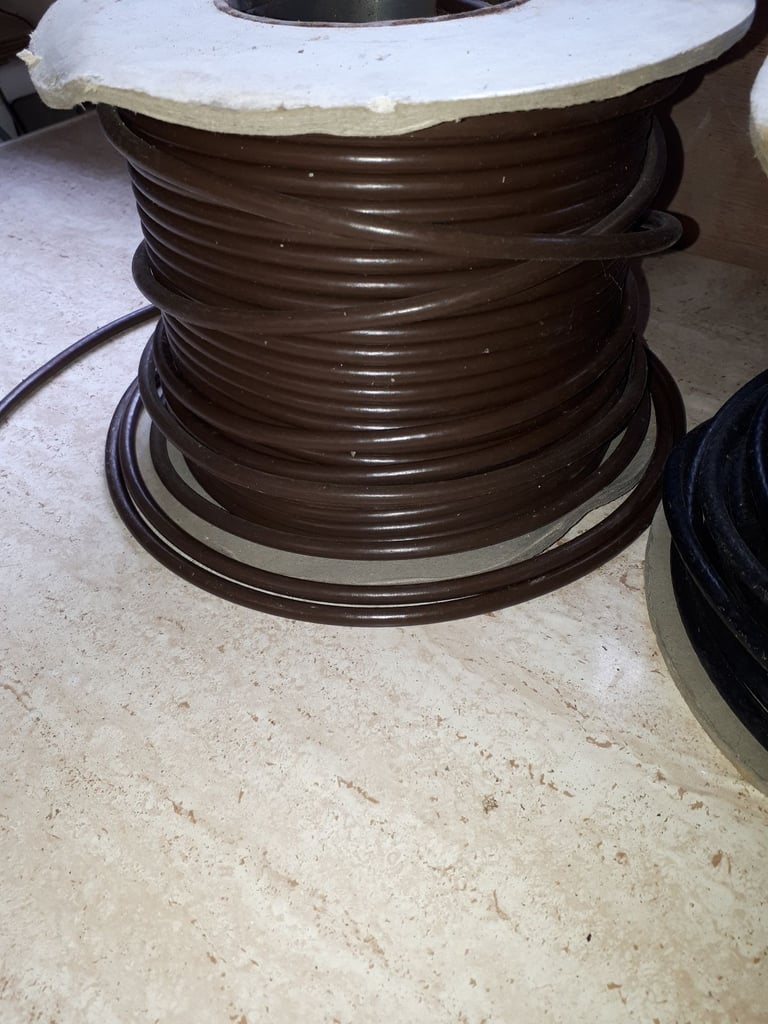 2 drums of coaxial cable suitable for a diy or professional user