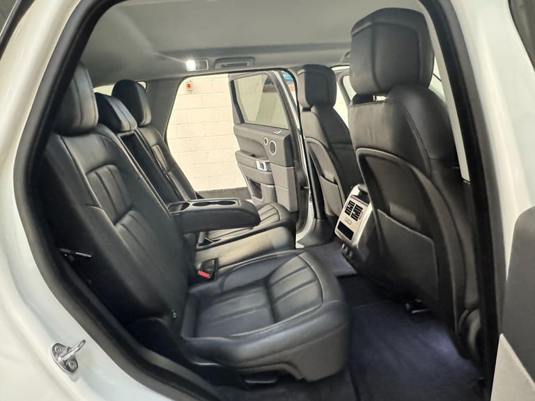 2018 Land Rover Range Rover Sport 2.0 SD4 HSE 5dr Auto ESTATE DIESEL Automatic