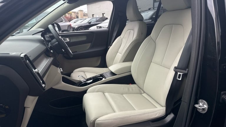 2025 Volvo XC40 Ultra, B3 Mild hybrid, Petrol, Bright Estate Petrol Automatic