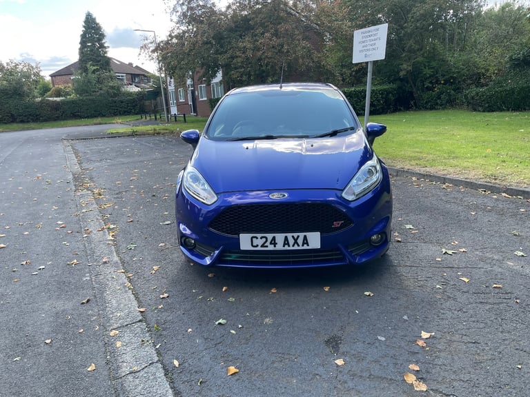 Ford, FIESTA, Hatchback, 2016, Manual, 1596 (cc), 3 doors