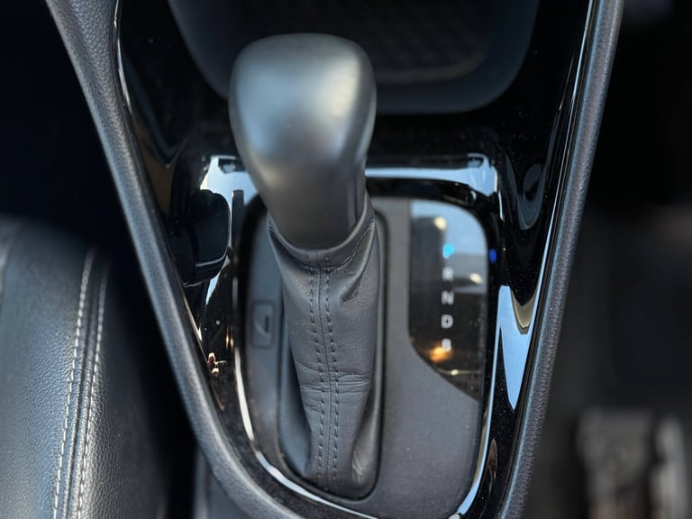 2020 Toyota Yaris 1.5 Hybrid Dynamic 5dr CVT HATCHBACK PETROL/ELECTRIC Automatic