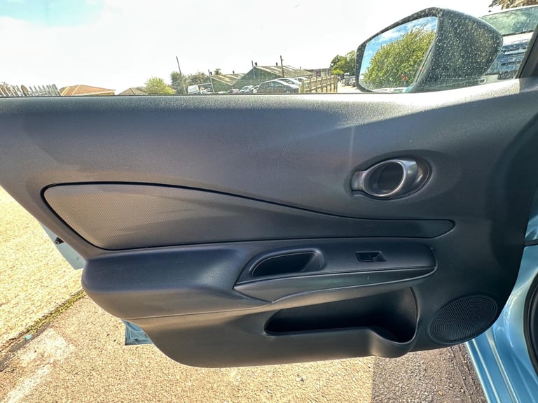 2014 Nissan Note 1.5 dCi Visia Euro 5 (s/s) 5dr MPV Diesel Manual