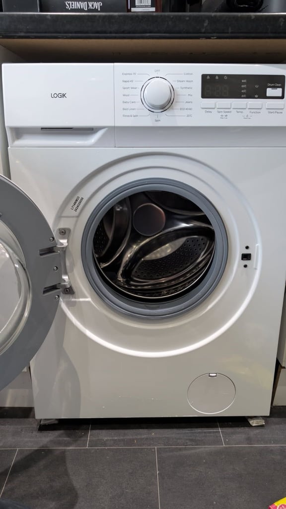 image for Logik 1400 spin washing machine like new