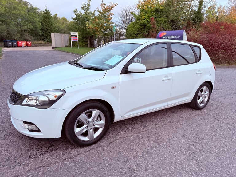 2010 10 KIA CEED 2 1.6 PETROL MANUAL SMART FAMILY MOTOR OCTOBER 2026 MOT 