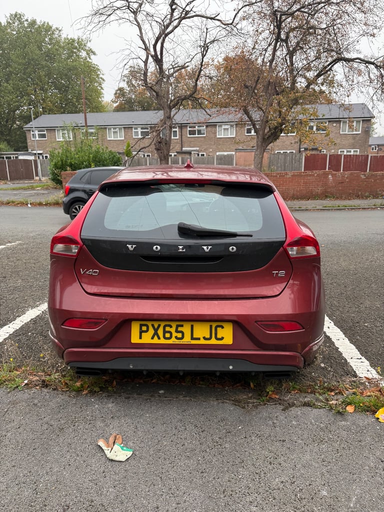 Volvo, V40, Hatchback, 2015, Manual, 1969 (cc), 5 doors