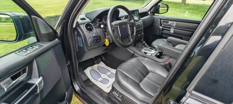 2015 LHD DISCOVERY 4, 3.0 TDV6 HSE, 7 SEATER. LEFT HAND DRIVE.