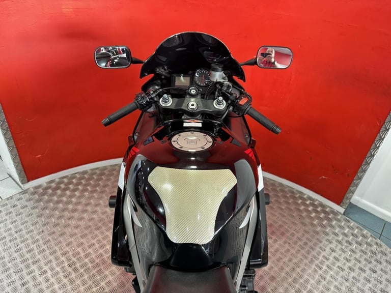 2000 'W' Honda CBR900RR Fireblade ULEZ Compliant