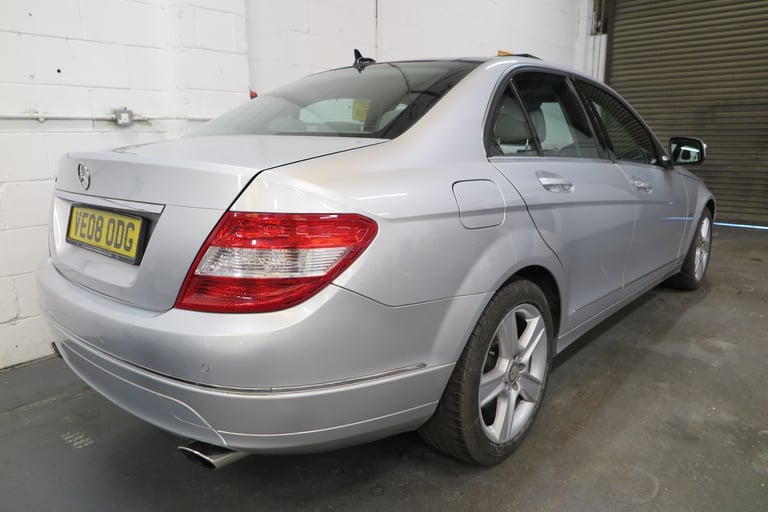  MERCEDES C CLASS V6,LOW MILEAGE WITH F.S.H.NATIONWIDE DELIVERY AVAILABLE