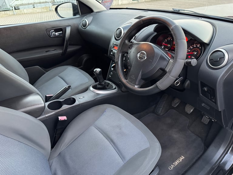 Nissan Qashqai Visia 1.6 | 12 months MOT | LEZ Compliant