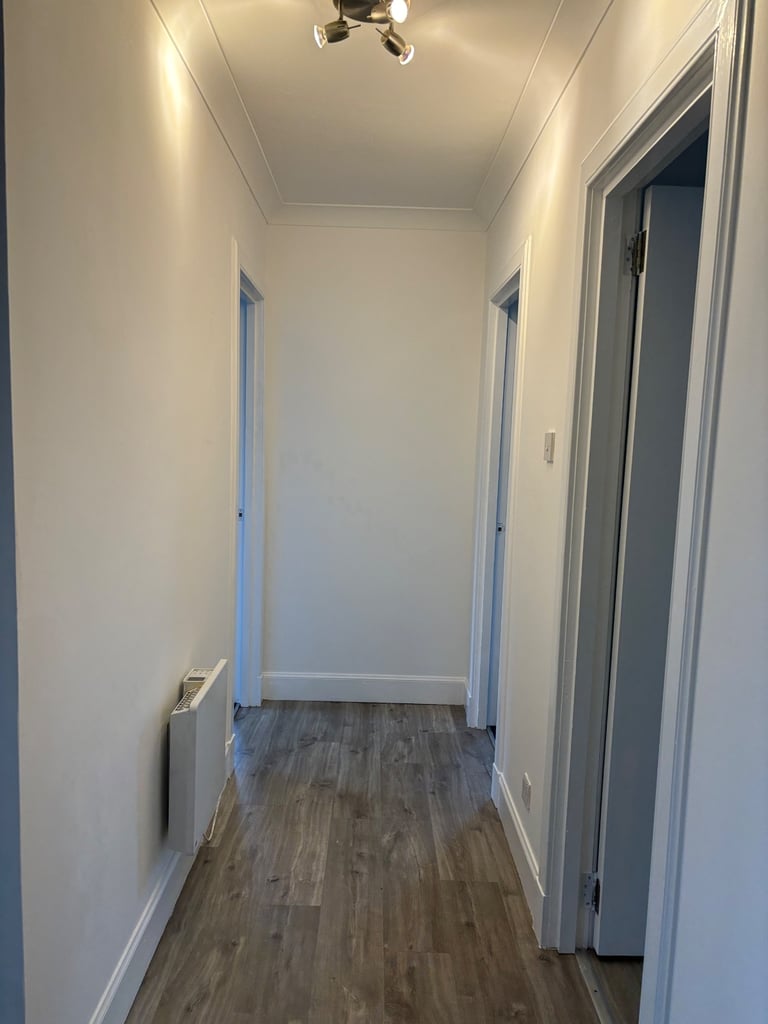 !! Immaculate Modern Flat for Rent !! 