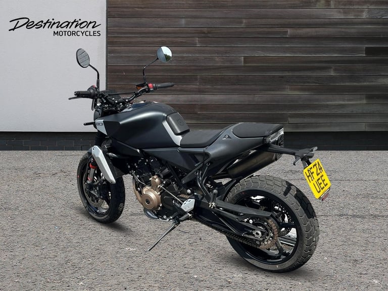 2024 Husqvarna Street SVARTPILEN 801 Petrol black 6 Speed