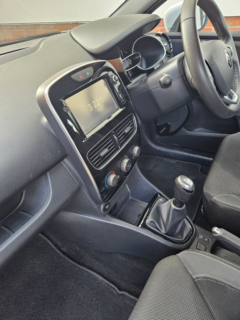 Renault, CLIO, Hatchback, 2018, Manual, 898 (cc), 5 doors