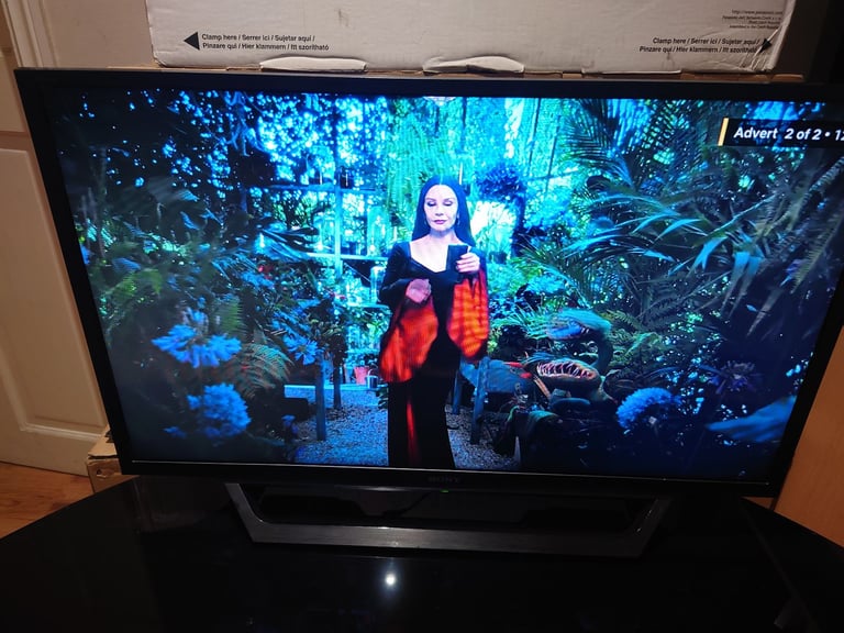 Sony KDL-32WD603HD 32inch Smart Freeview HD tuner, wi-fi TV