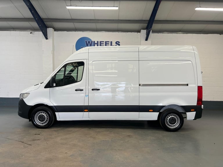 2024 Mercedes-Benz Sprinter 2.0 315 CDI Premium FWD L2 H2 Euro 6 (s/s) 5dr Panel Van Diesel Manual