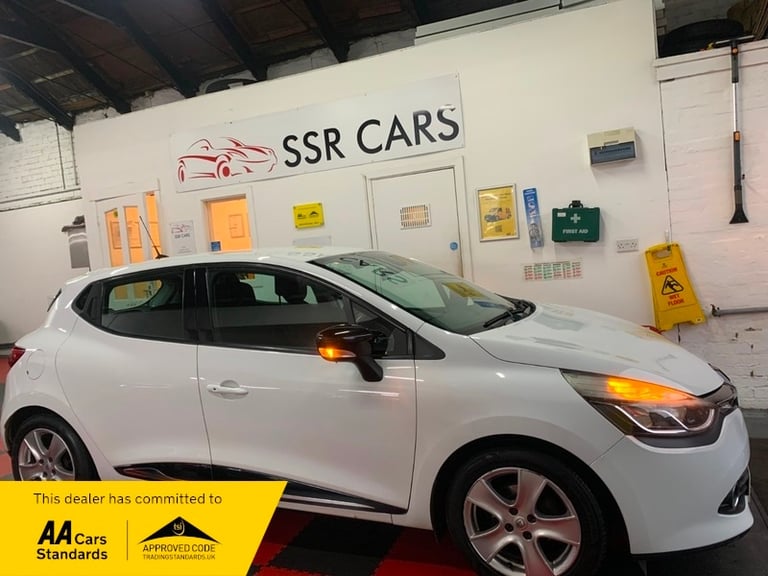 image for Renault Clio 1.5 dCi Dynamique MediaNav Hatchback 5dr Diesel Manual Euro 5 (s/s)