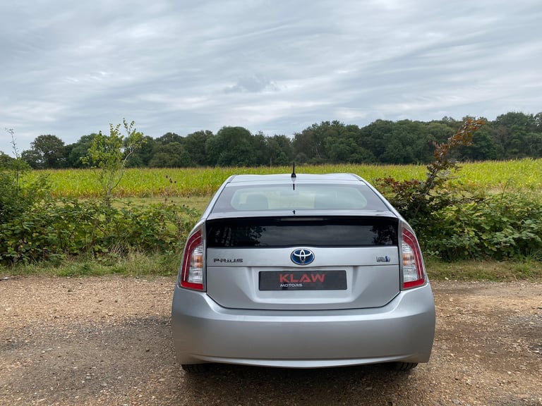 2015 Toyota Prius PRIUS T SPIRIT VVT-I CVT Hybrid