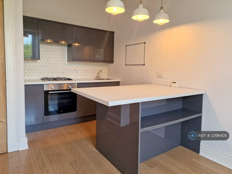 1 bedroom flat in Wolseley Place, Edinburgh, EH8 (1 bed) (#2396405)