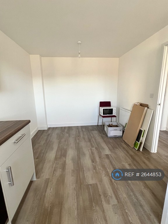 3 bedroom house in Sephton Drive, Longford, Coventry, CV6 (3 bed) (#2644853)