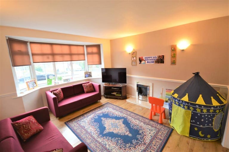 3 Bed Semi-Detached House Blythe Avenue SK7